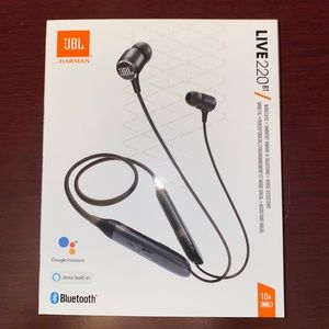JBL Live 220BT Wireless Headphones BLACK